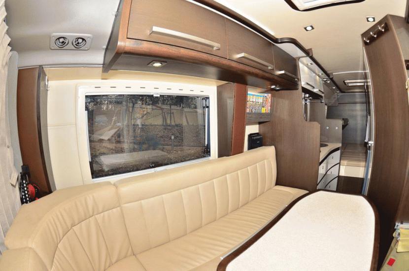 The family bond became stronger since we purchased our camper van. :写真