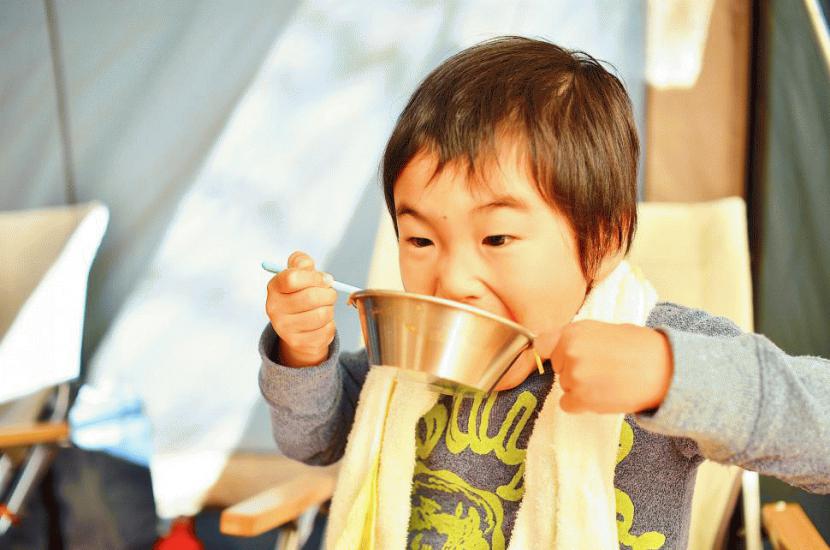 We can travel all over Japan as a family unit and everyone can share the same memory, and this, to me, is truly something to live for. :写真