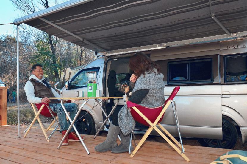 We can travel when we want to and we have more precious time to spend with our pet dog:写真